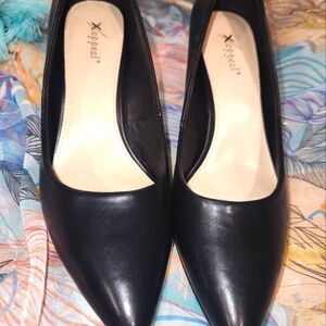 Womens black heels